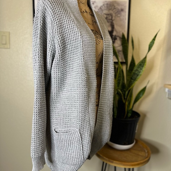 Cozy Gray Women's Cardigan - Picture 4 of 5